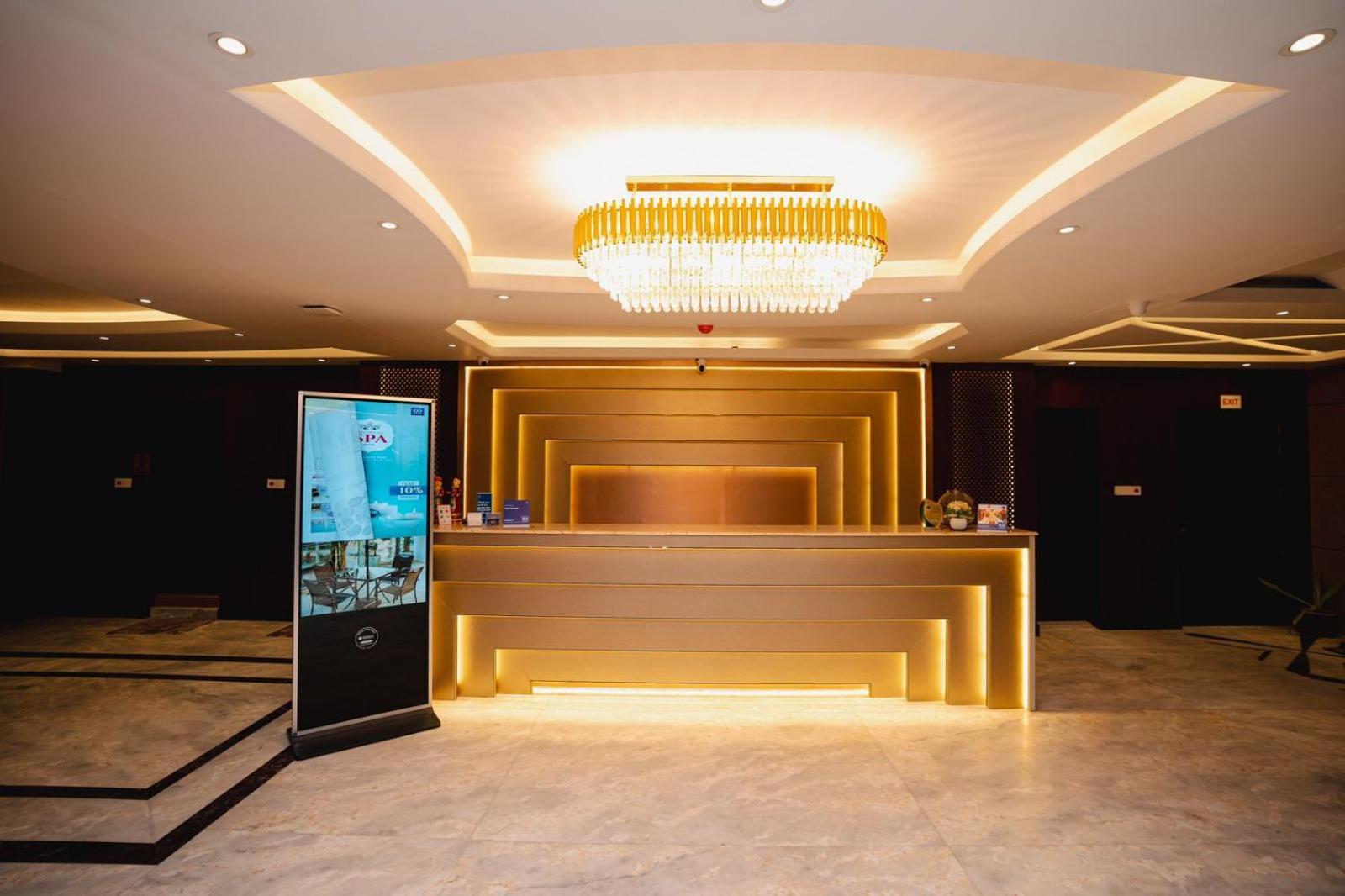 Royal Raj Hotel Rajshahi Eksteriør bilde