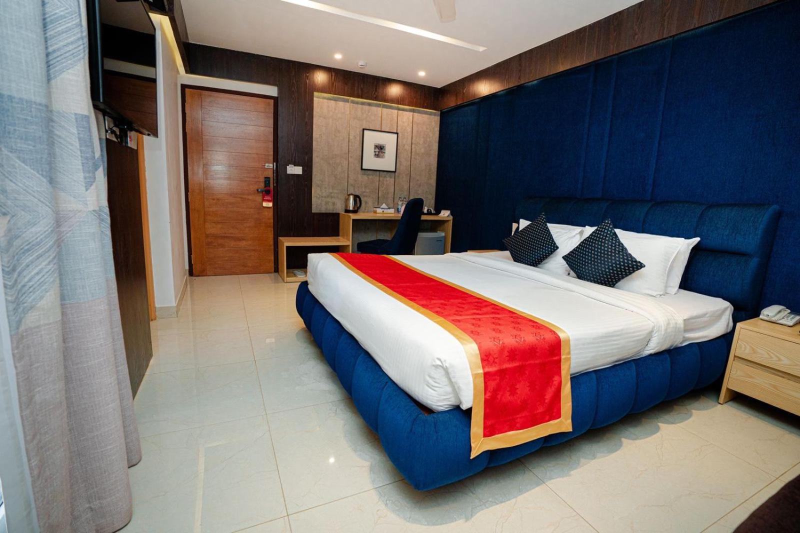 Royal Raj Hotel Rajshahi Eksteriør bilde