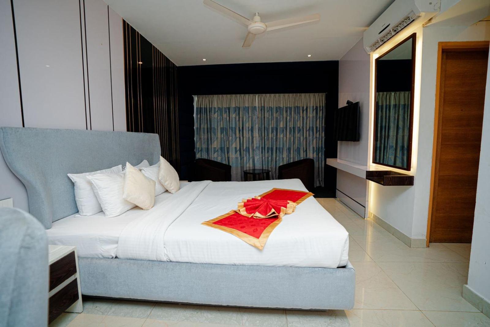 Royal Raj Hotel Rajshahi Eksteriør bilde